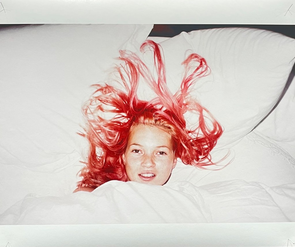 Vivienne westwood photography juergen teller exposition photographie la mode vintage i need to live
kate moss pink hair 